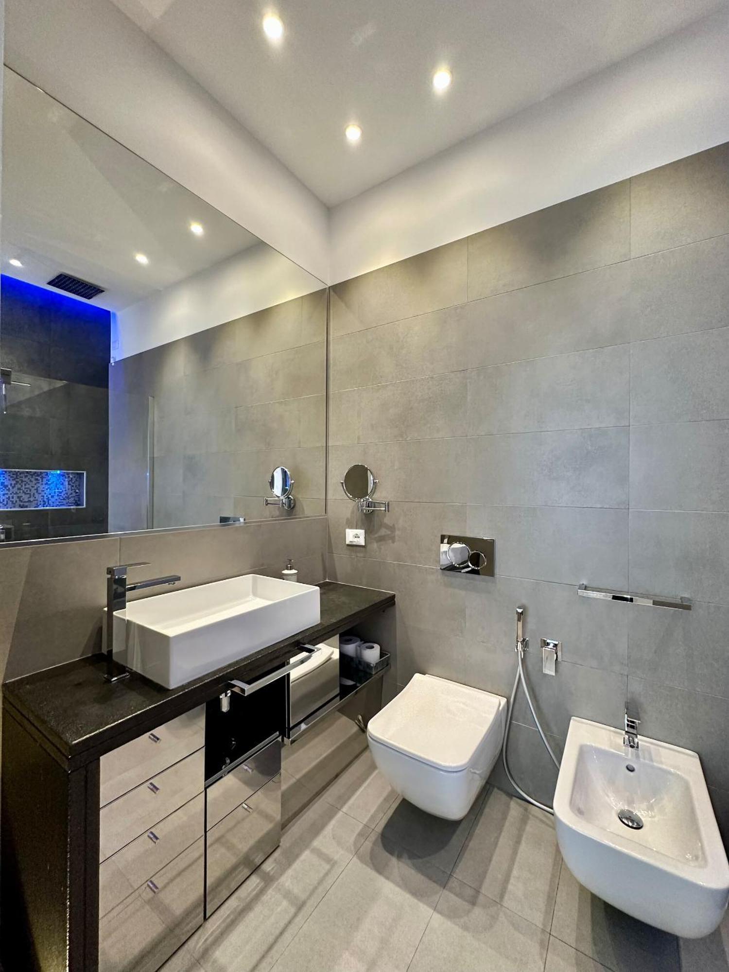 Villa Spacious House In The Heart Of Cagliari With Terrace Exterior foto